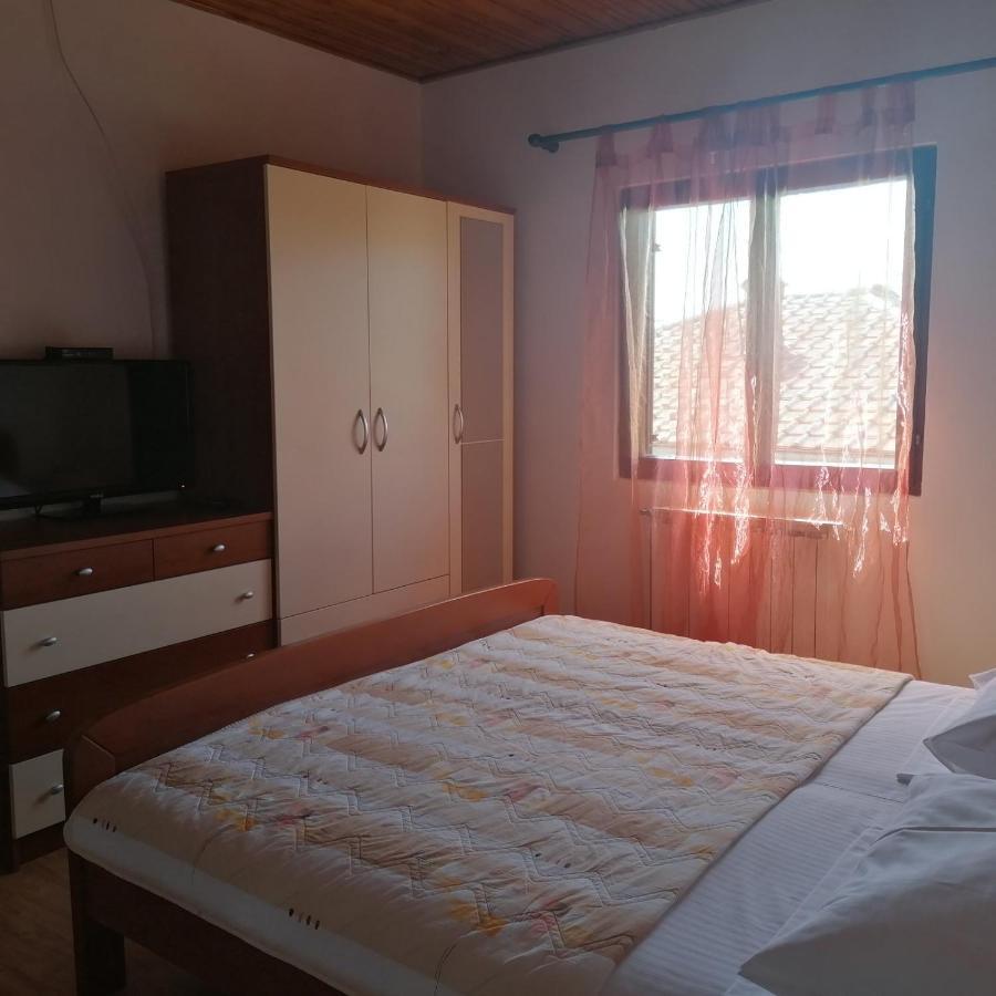 Отель House Spiljar Цриквеница Экстерьер фото