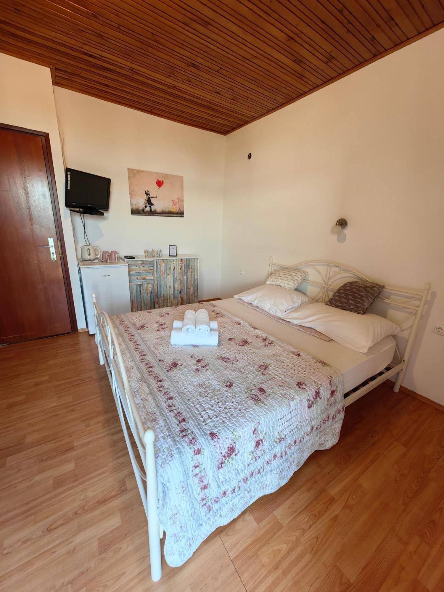 Отель House Spiljar Цриквеница Экстерьер фото